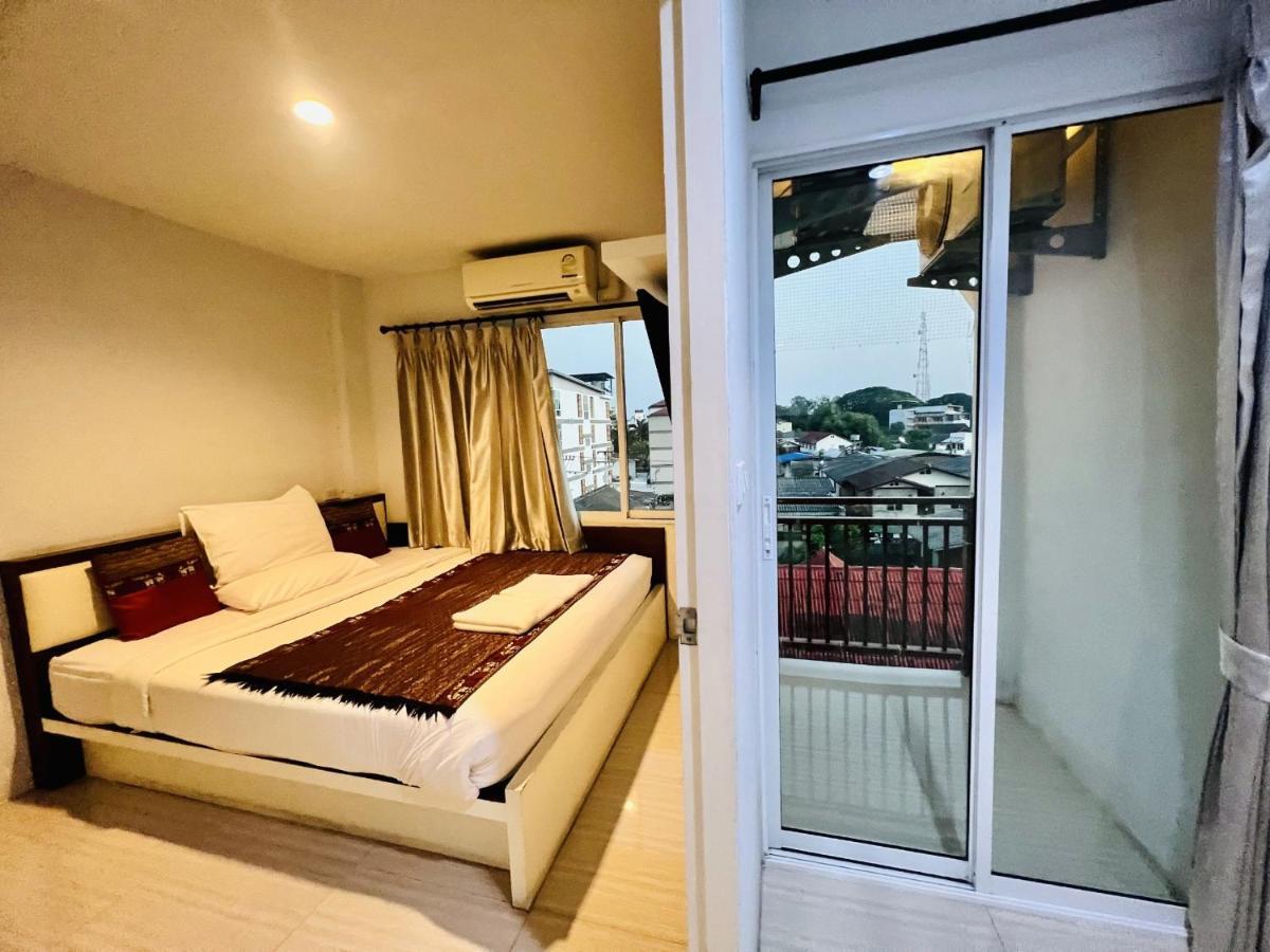 Inn Kham Apartment Csiangmaj Kültér fotó