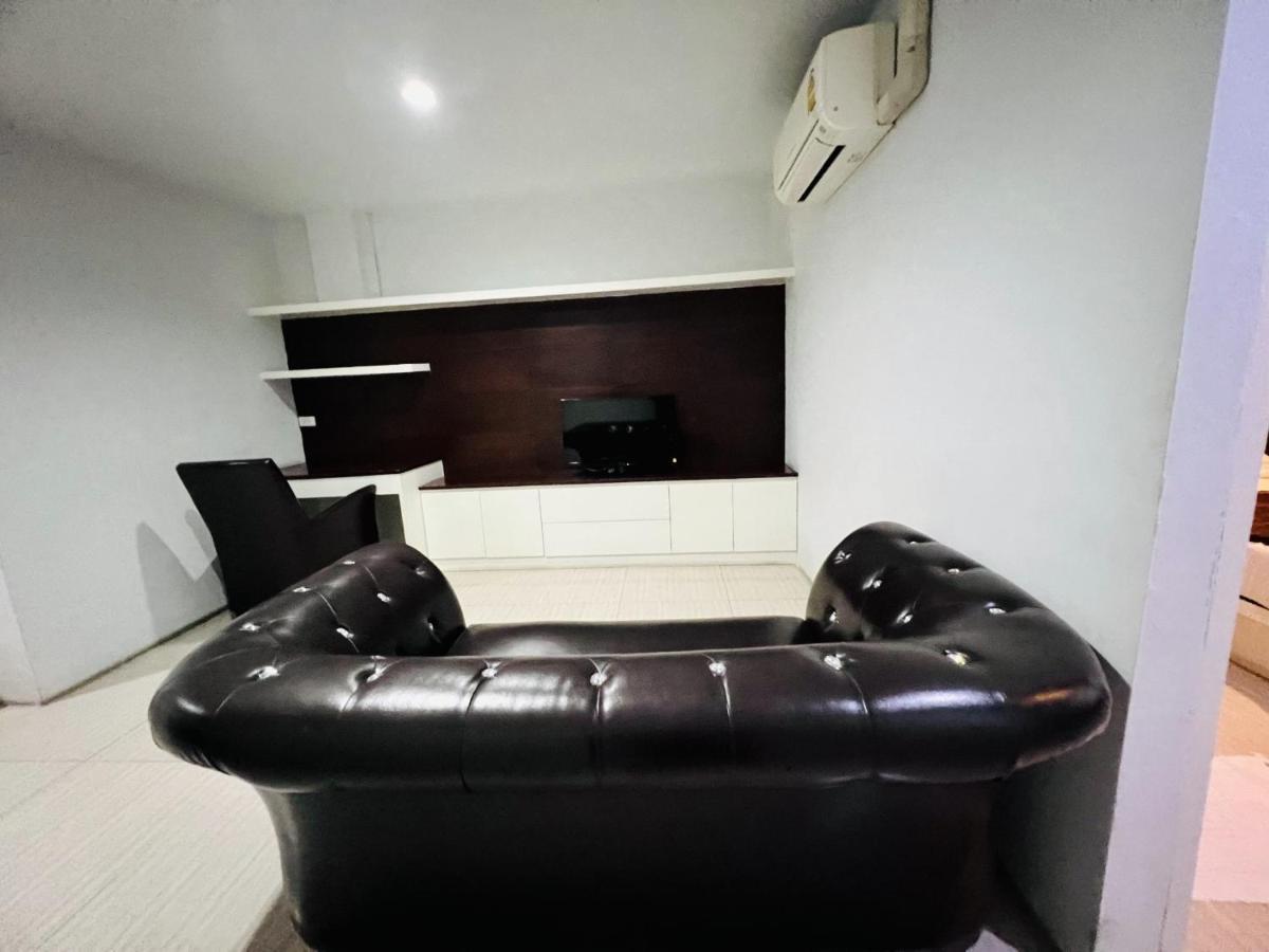 Inn Kham Apartment Csiangmaj Kültér fotó